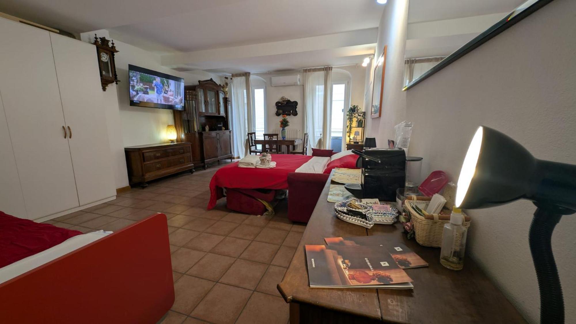 Timeless Home Deluxe Smart Cinema Suite With Netflix & Disney Parma Eksteriør billede