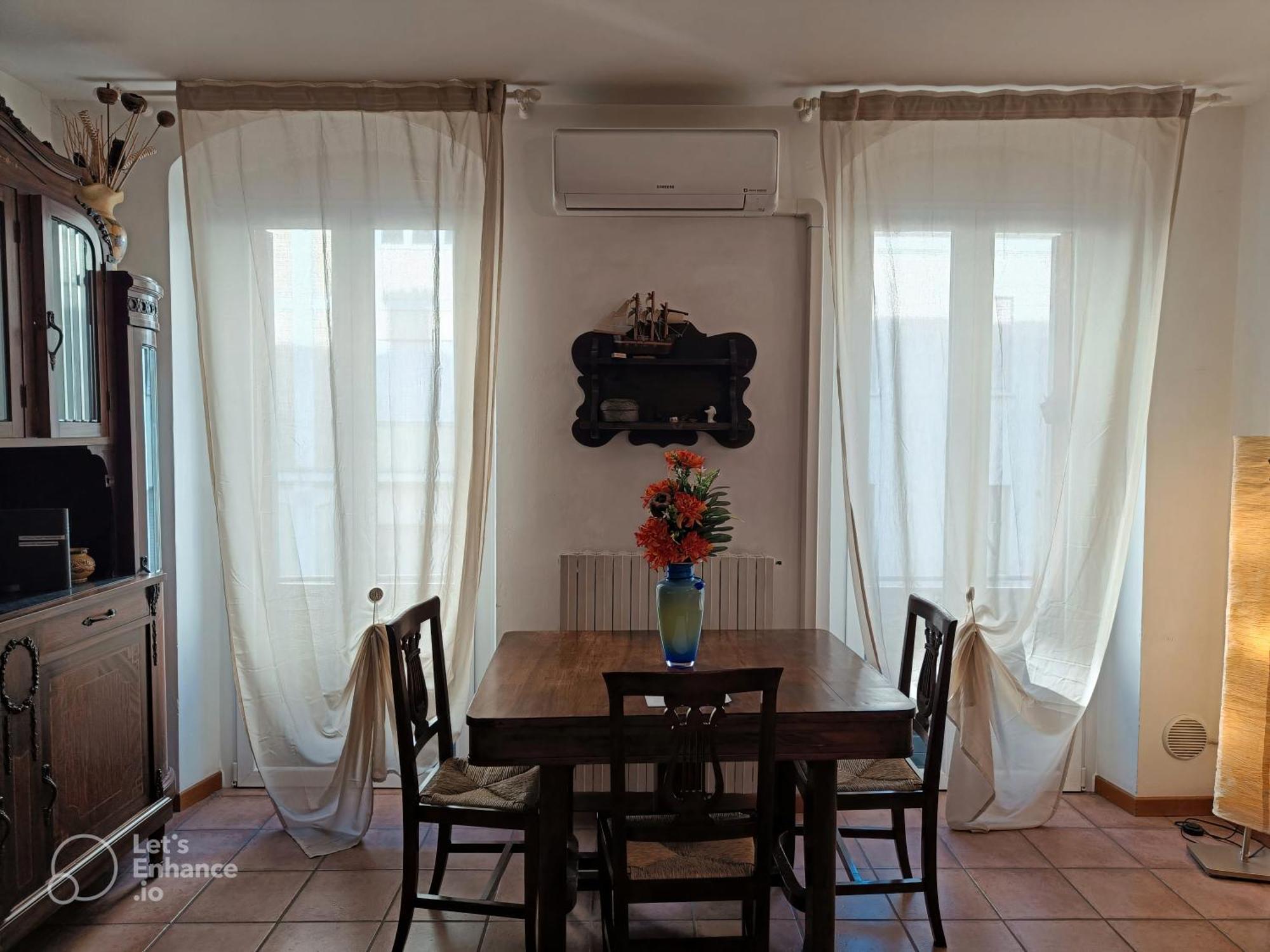 Timeless Home Deluxe Smart Cinema Suite With Netflix & Disney Parma Eksteriør billede